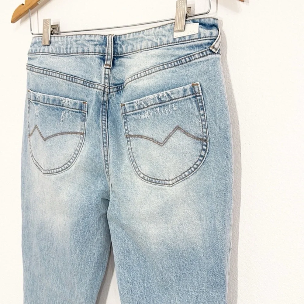 CLEO WOLF  High Rise Boot Cut Jeans Light Wash Exposed Button Fly Size 28/34 - Picture 4 of 8